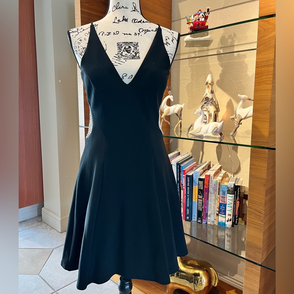 BLACK COCKTAIL MINI DRESS